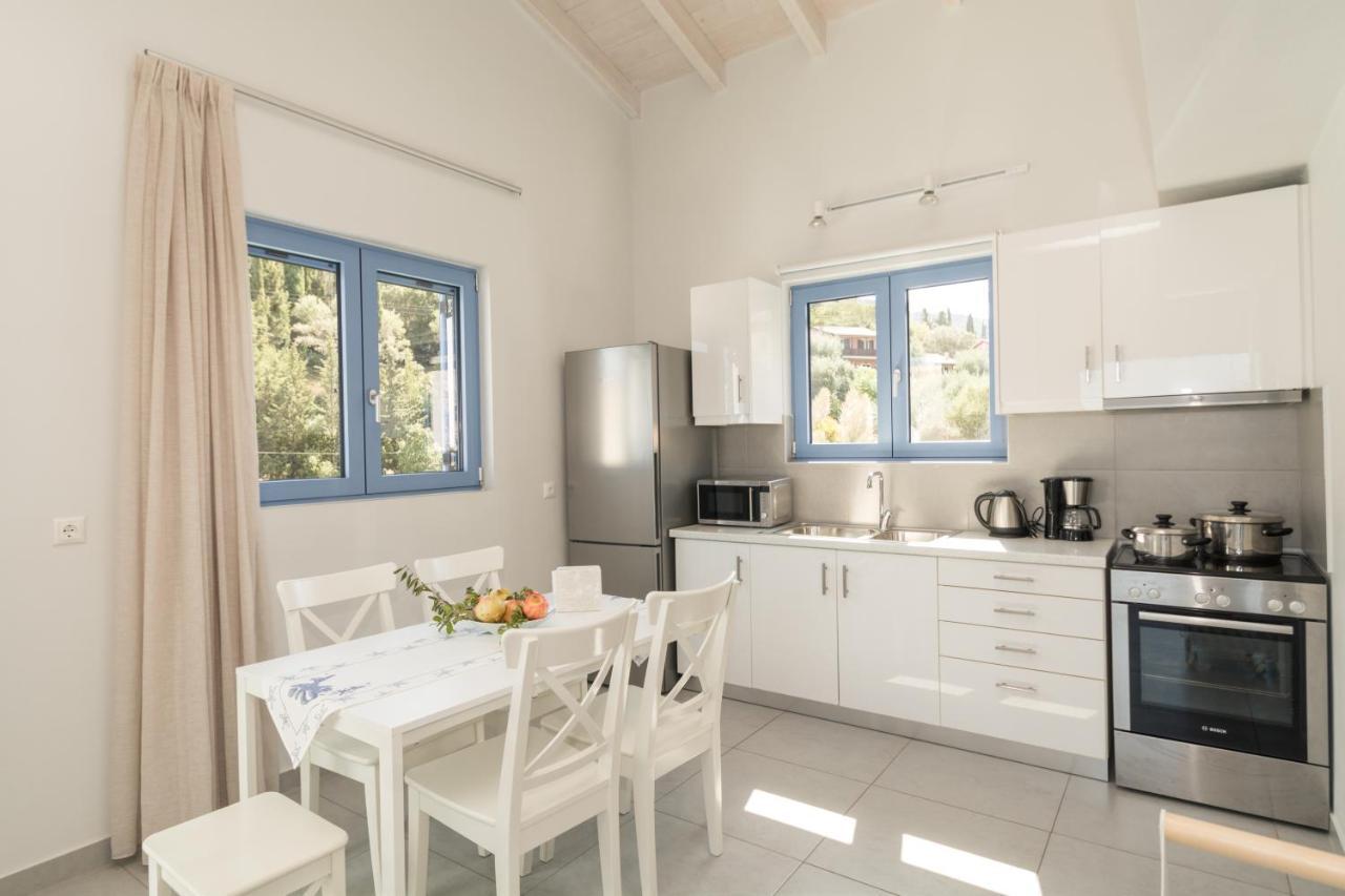 Katerina'S Village Ayios Nikitas Luaran gambar