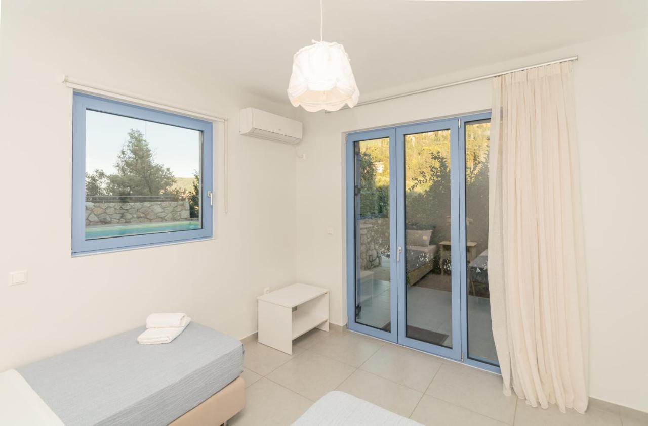 Katerina'S Village Ayios Nikitas Luaran gambar