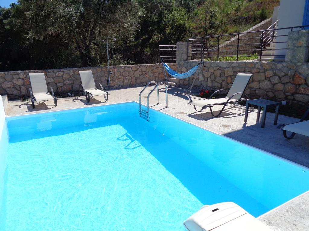 Katerina'S Village Ayios Nikitas Luaran gambar