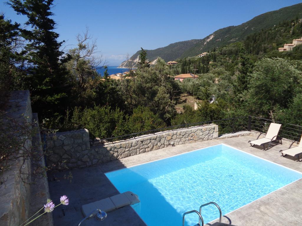 Katerina'S Village Ayios Nikitas Luaran gambar
