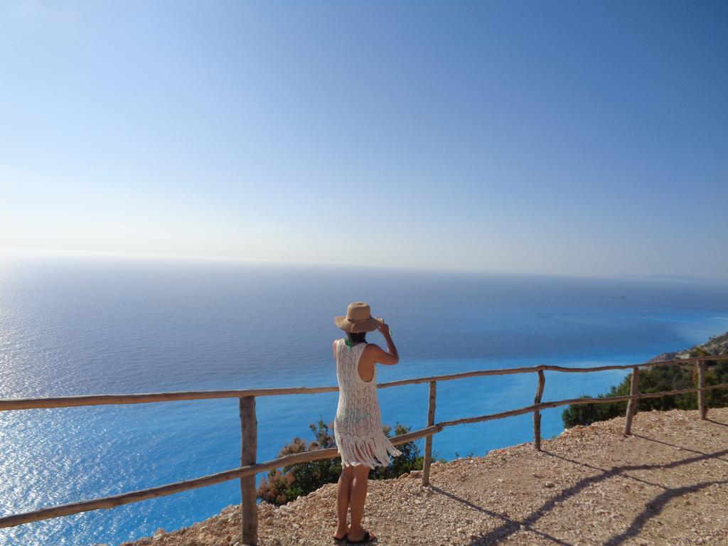 Katerina'S Village Ayios Nikitas Luaran gambar