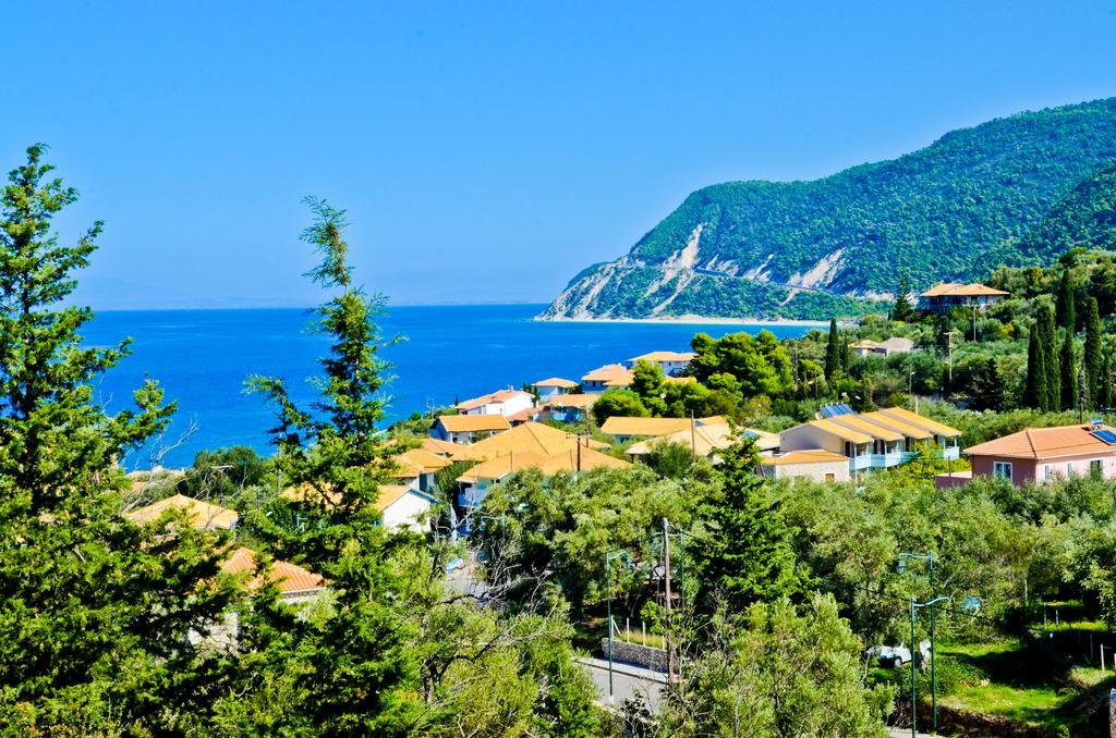 Katerina'S Village Ayios Nikitas Luaran gambar
