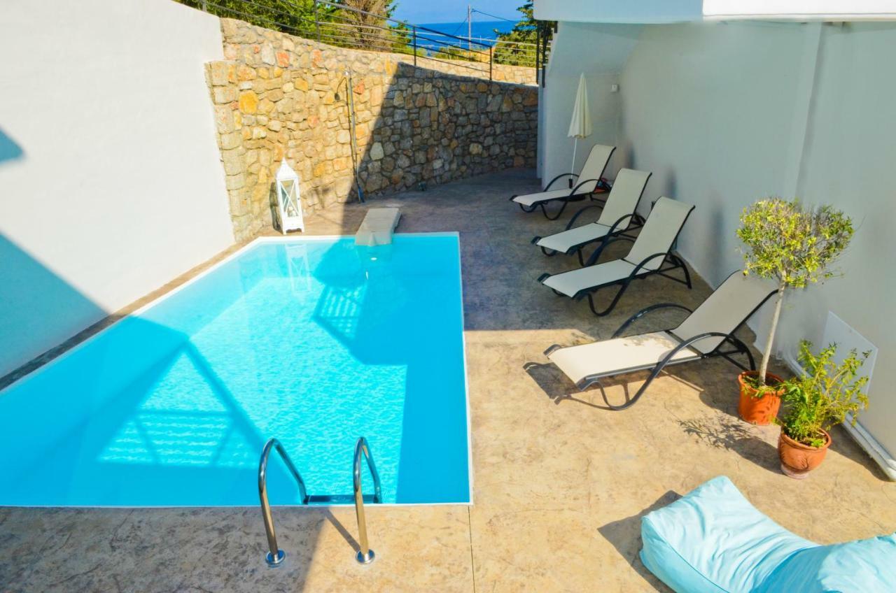 Katerina'S Village Ayios Nikitas Luaran gambar